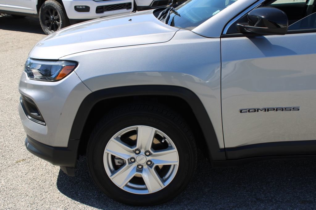 Used 2022 Jeep Compass Latitude image 7