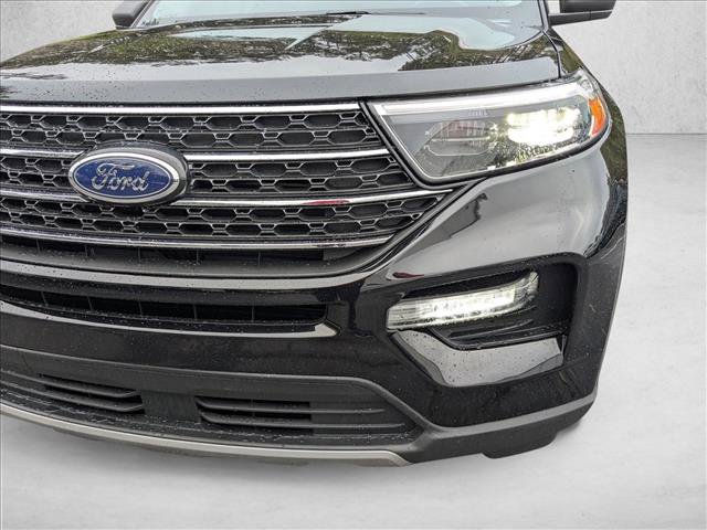 Used 2023 Ford Explorer XLT w/ Equipment Group 202A image 6