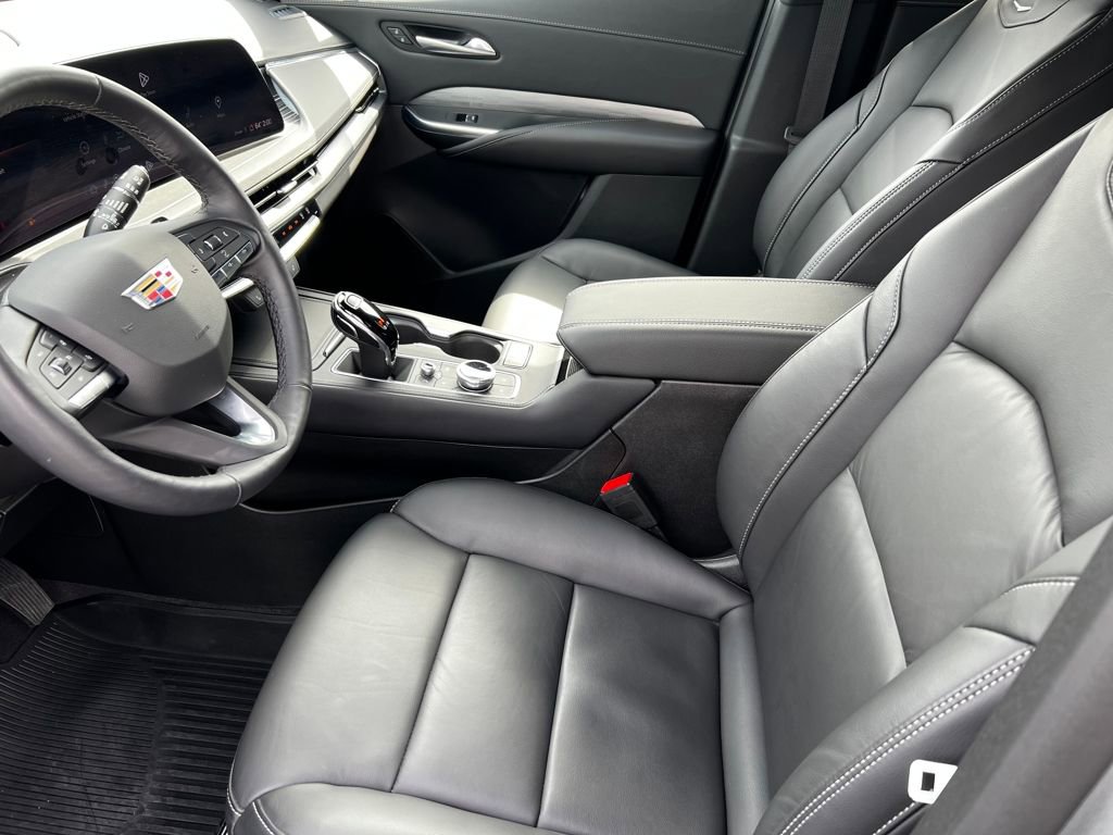 Certified 2024 Cadillac XT4 Premium Luxury w/ Cold Weather Package image 10