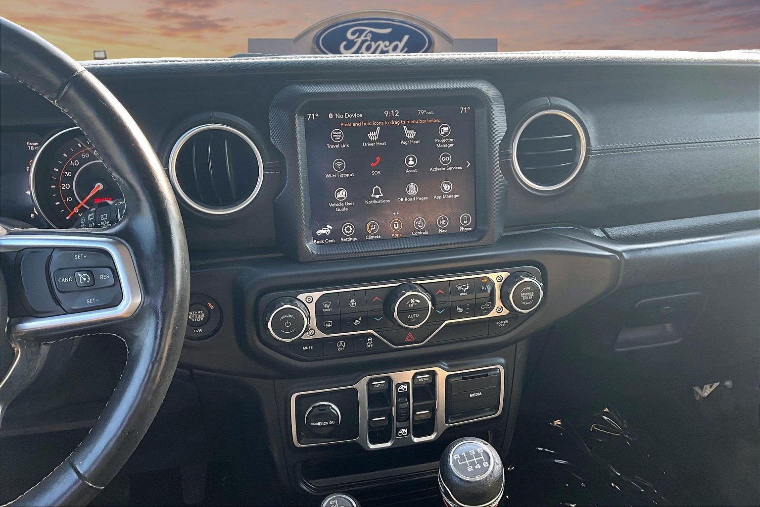 Used 2018 Jeep Wrangler Unlimited Sahara AWD/4WD image 6