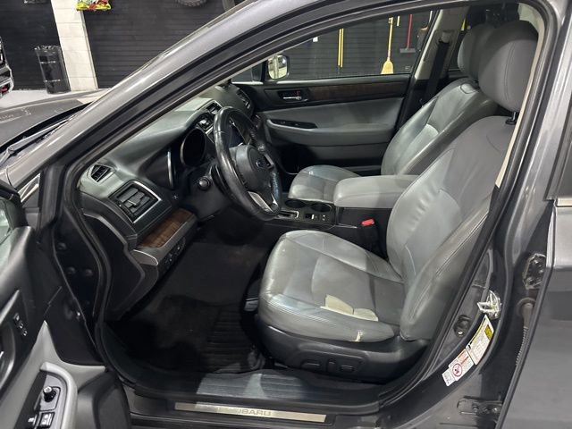 Used 2018 Subaru Outback 3.6R Limited w/ Popular Package #2 AWD/4WD image 9
