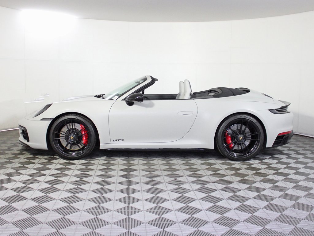 Used 2024 Porsche 911 Carrera GTS image 2