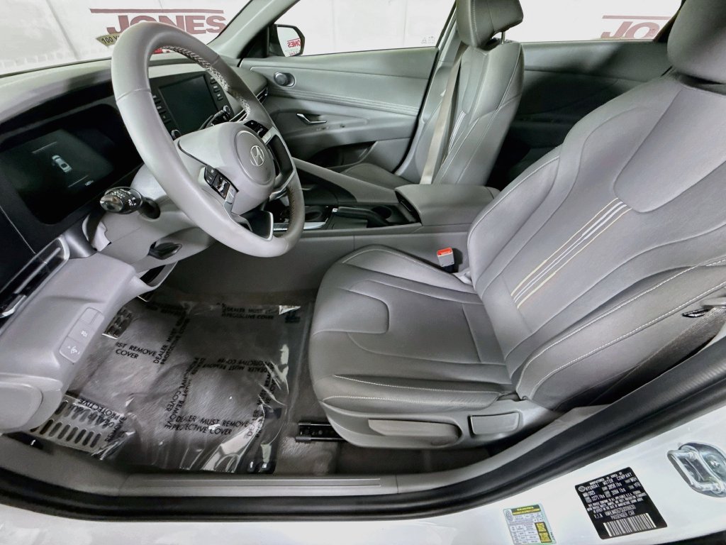 Certified 2025 Hyundai Elantra Sport FWD image 25