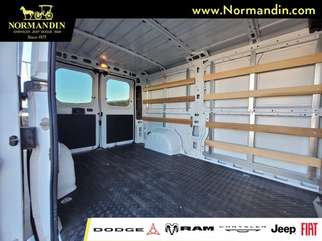 Used 2025 RAM ProMaster 2500 w/ U-Haul Equipment Group FWD image 18