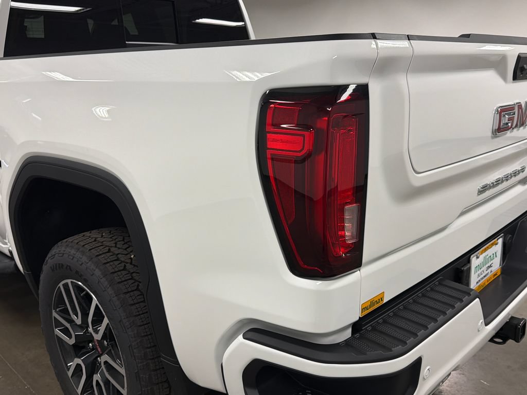 New 2026 GMC Sierra 1500 AT4 w/ AT4 Premium Package AWD/4WD image 15
