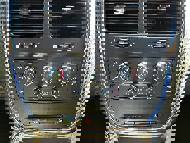 Used 2019 Dodge Grand Caravan SXT image 18