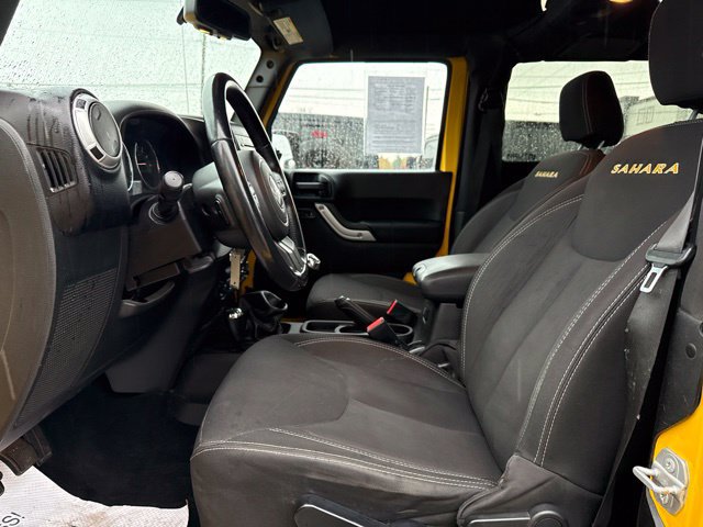 Used 2015 Jeep Wrangler Sahara AWD/4WD image 17