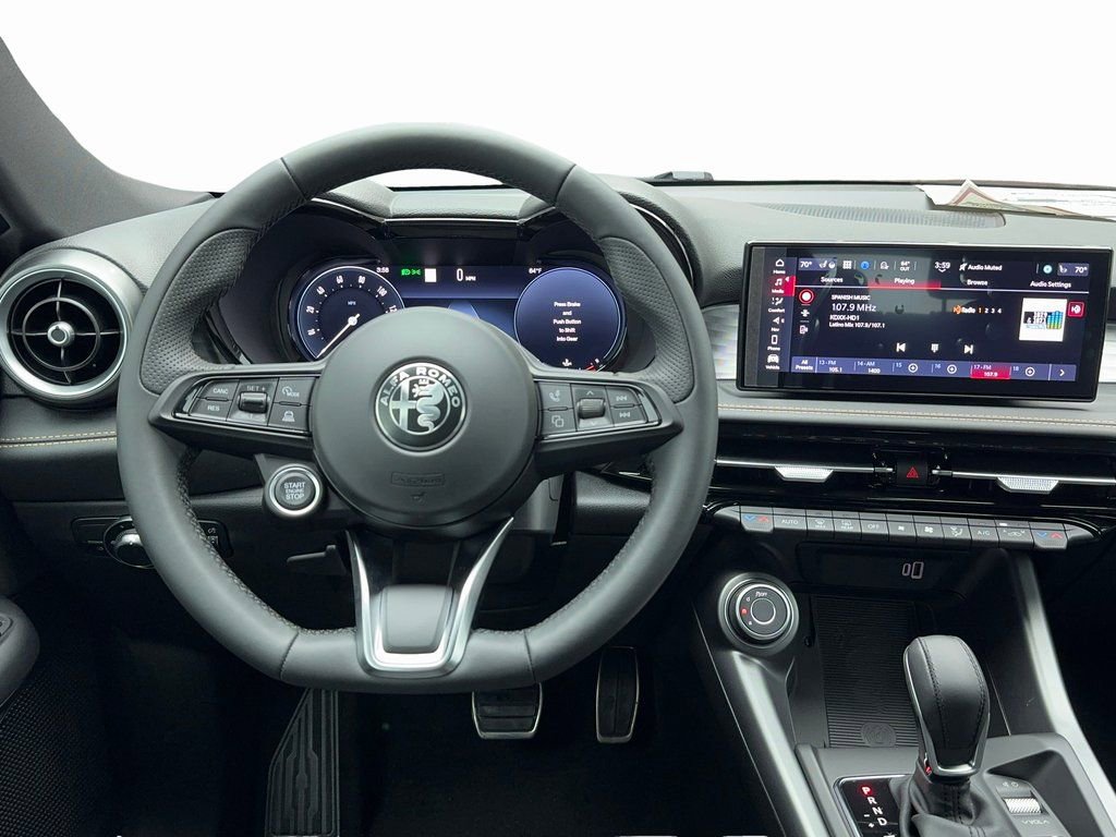 New 2025 Alfa Romeo Tonale w/ Premium Package image 14