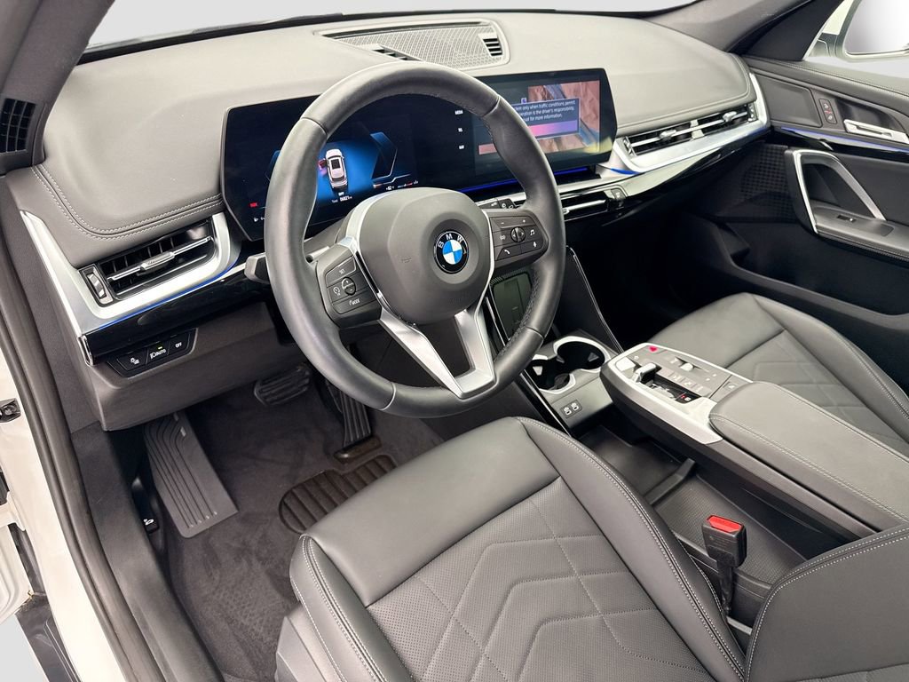 Certified 2025 BMW X1 xDrive28i w/ Convenience Package image 9