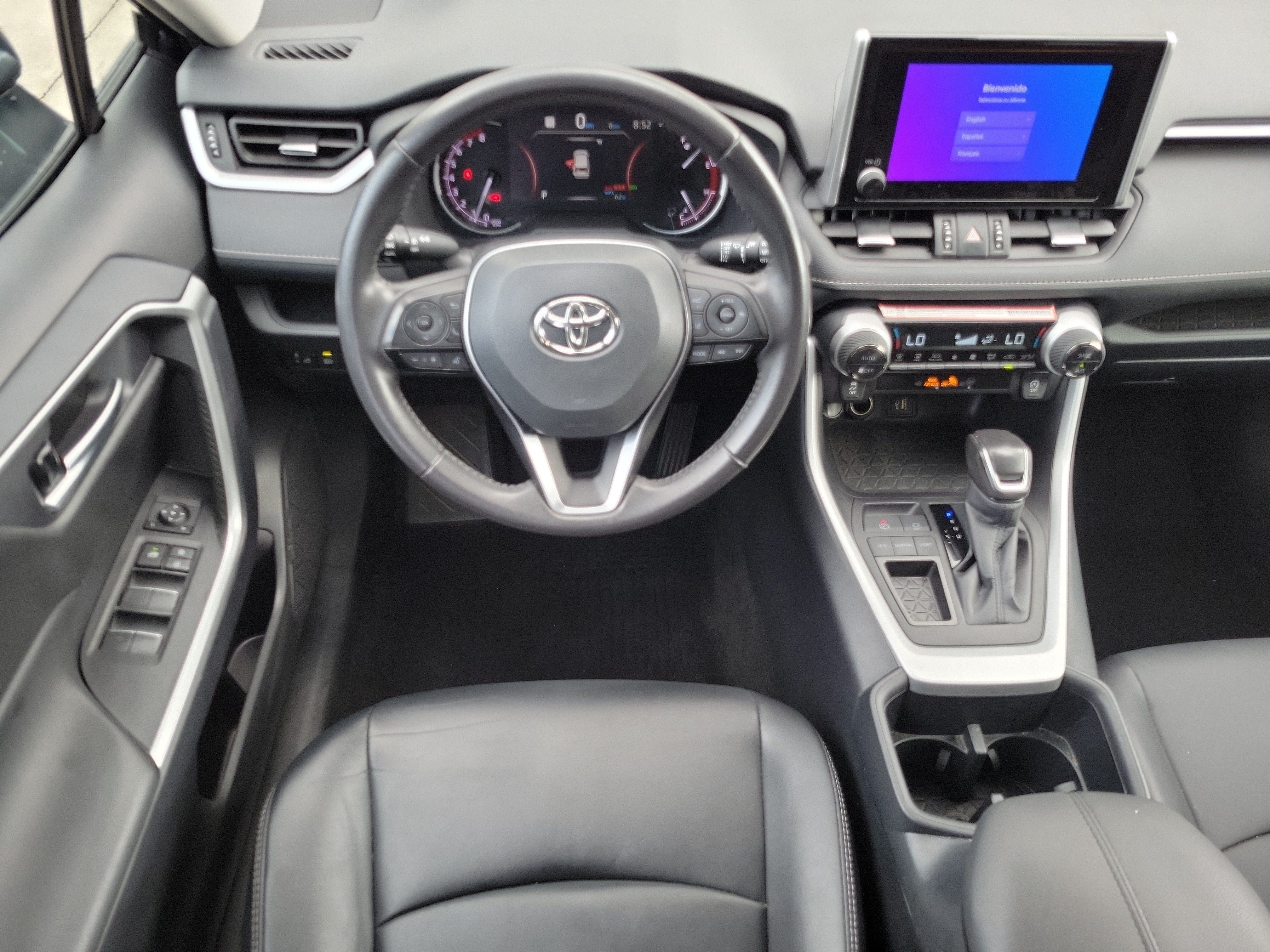 Used 2025 Toyota RAV4 XLE Premium FWD image 16