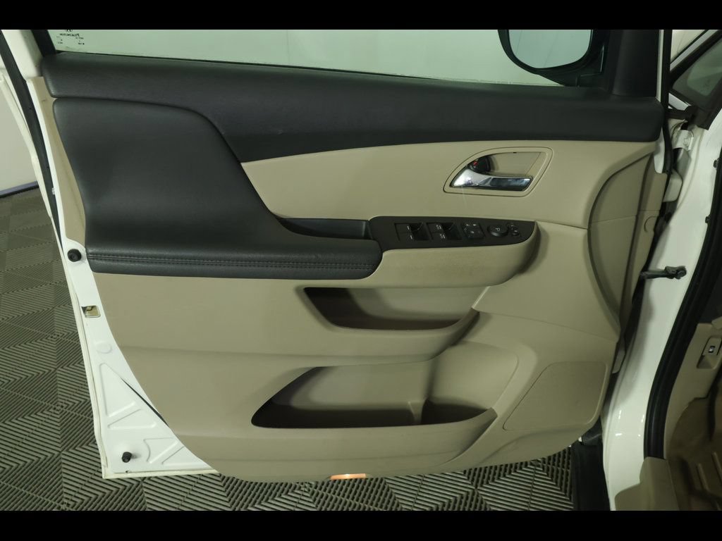 Used 2014 Honda Odyssey EX image 14