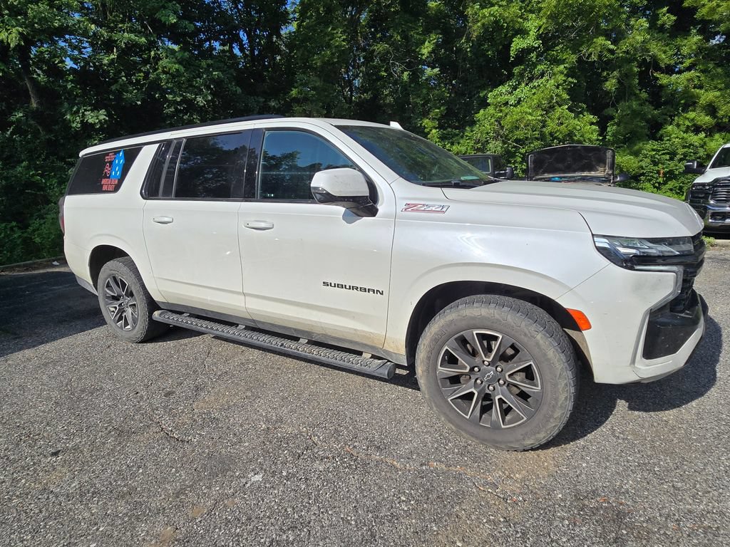 Used 2023 Chevrolet Suburban Z71 w/ Luxury Package AWD/4WD image 10