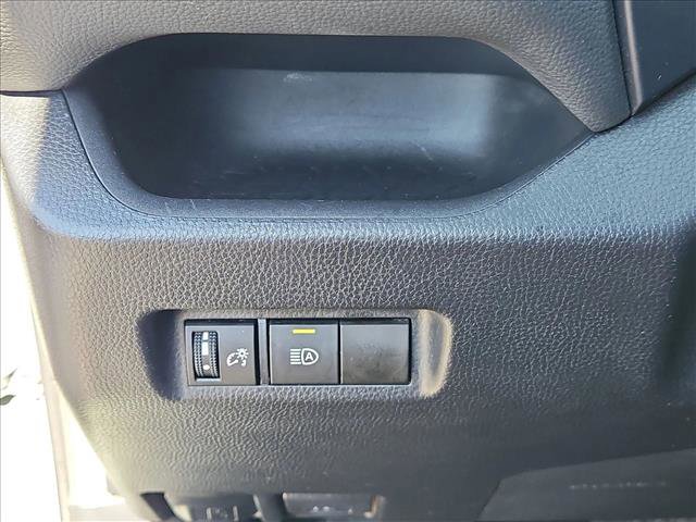 Used 2021 Toyota RAV4 XLE image 16