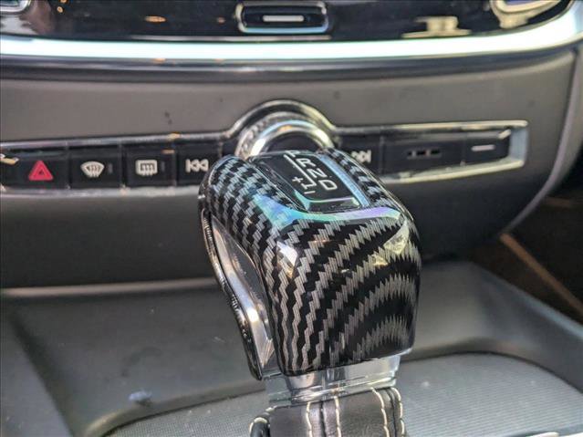 Used 2019 Volvo S60 T6 R-Design image 12