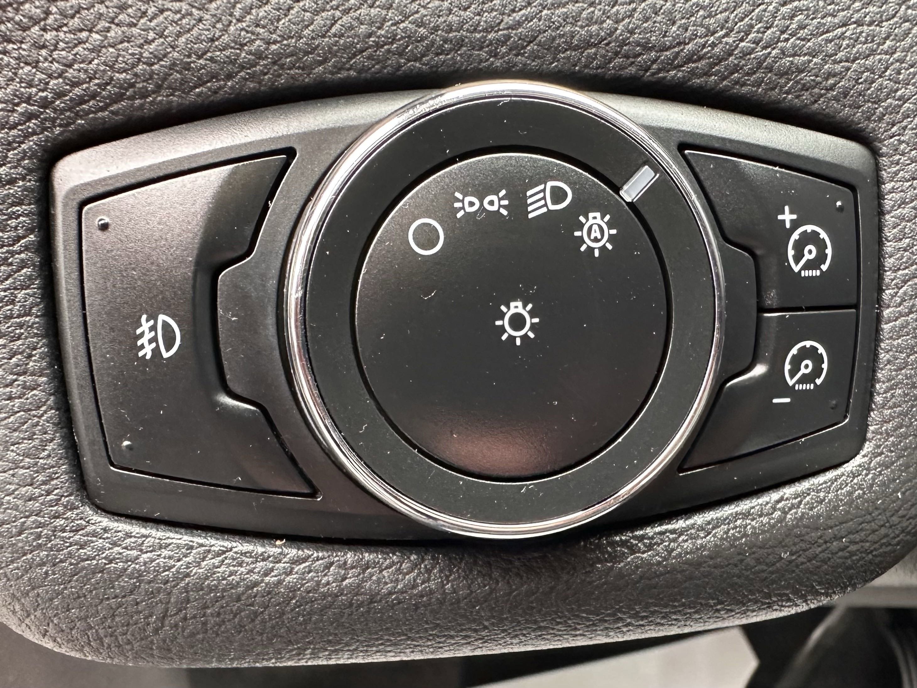 Used 2013 Ford C-MAX Energi SEL image 19