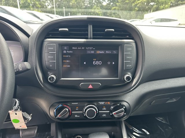 Certified 2023 Kia Soul LX FWD image 33