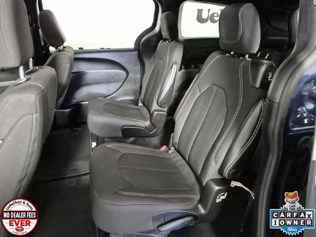 Used 2021 Chrysler Pacifica Touring w/ S Appearance Package FWD image 23