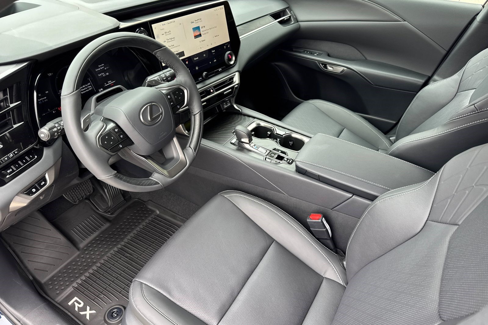 New 2026 Lexus RX 350h AWD/4WD image 4