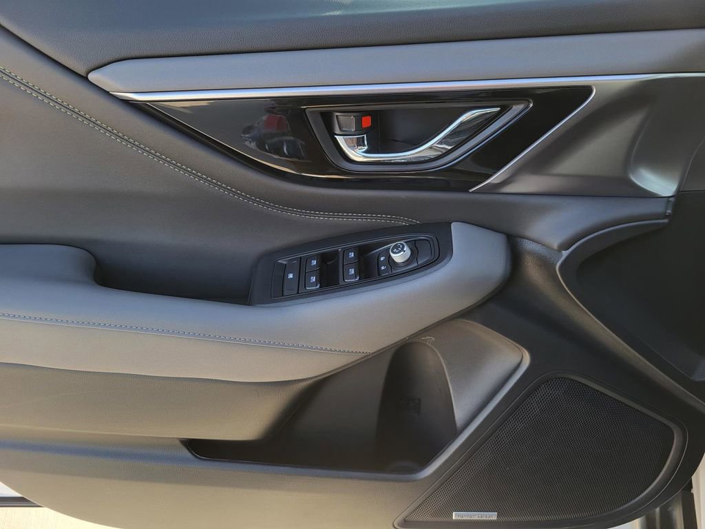 Certified 2025 Subaru Outback Onyx Edition image 18