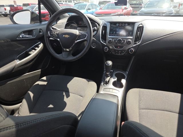 Used 2017 Chevrolet Cruze LT image 27