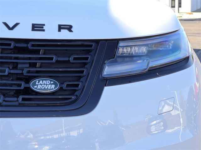 New 2025 Land Rover Range Rover Velar Dynamic SE image 10