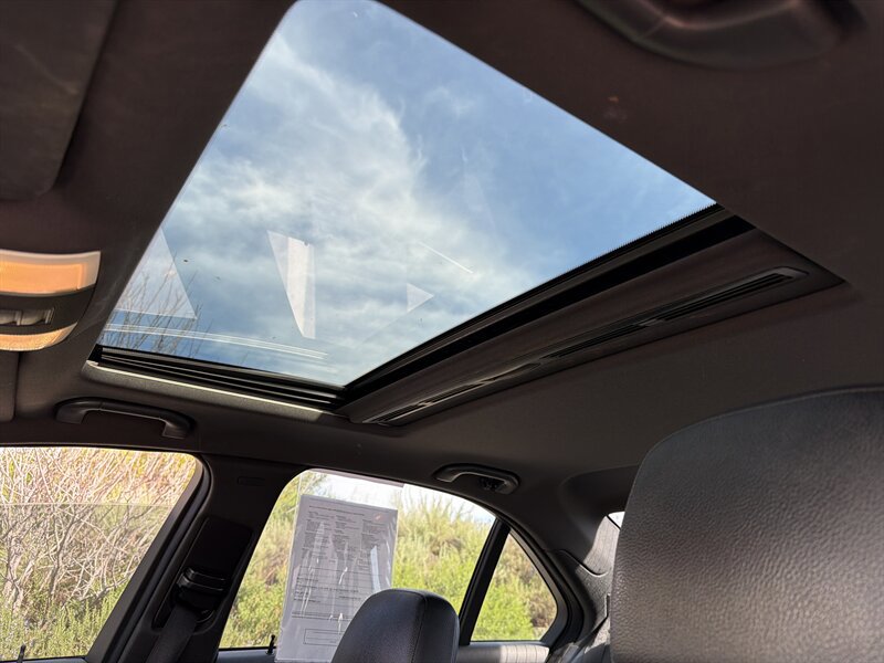 Used 2012 Mercedes-Benz C 250 Sedan image 7