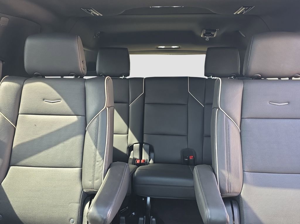 Used 2022 Cadillac Escalade ESV Premium Luxury image 12
