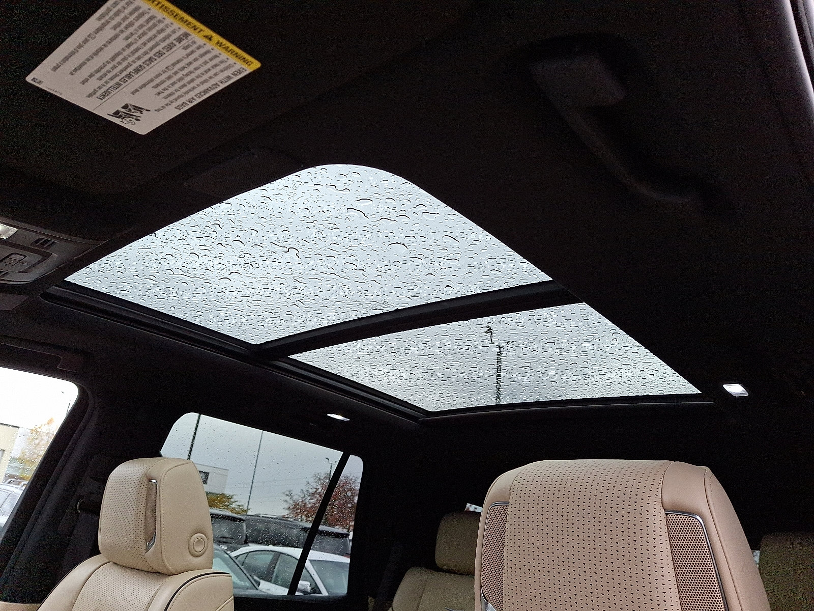 Used 2021 Cadillac Escalade Premium Luxury w/ LPO, Illumination Package image 15