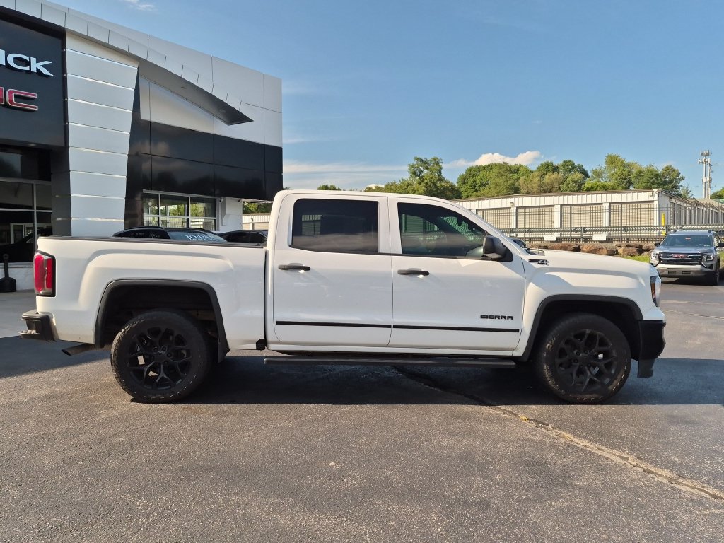 Used 2018 GMC Sierra 1500 SLT w/ SLT Premium Package AWD/4WD image 4