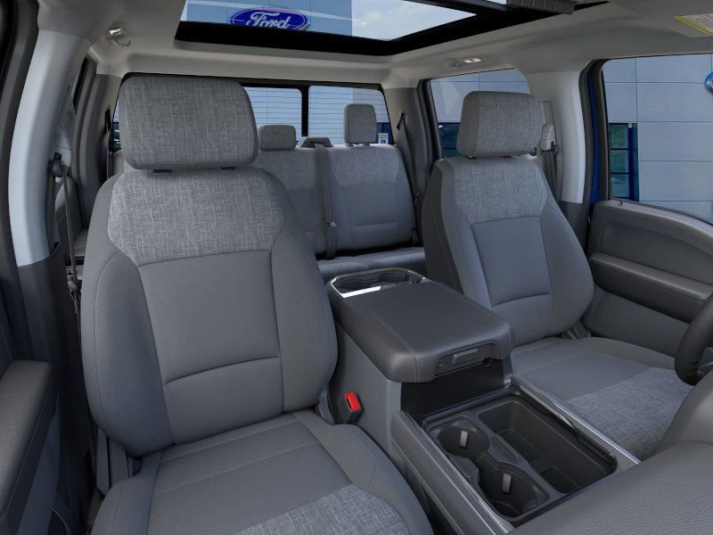 New 2026 Ford F250 XLT w/ XLT Premium Package image 10