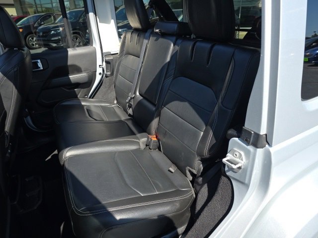 Used 2023 Jeep Wrangler Unlimited Sahara w/ Cold Weather Group image 37