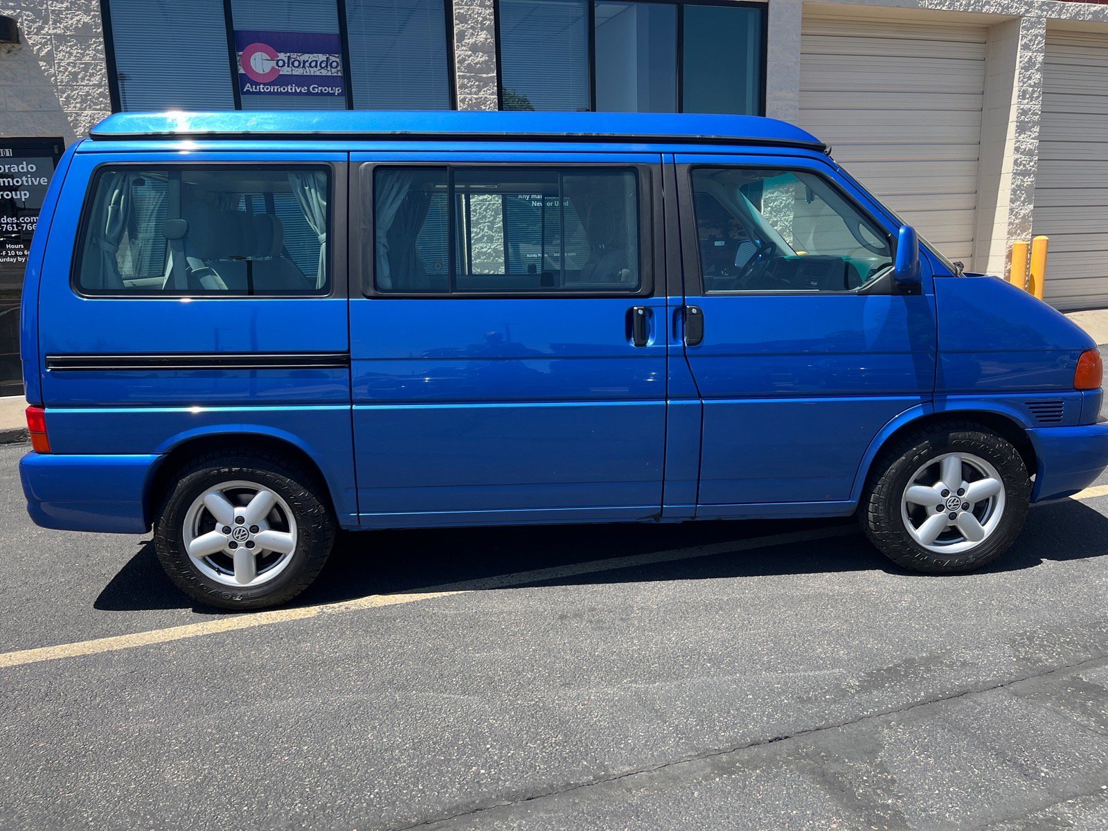 Used 2003 Volkswagen Eurovan MV FWD image 11