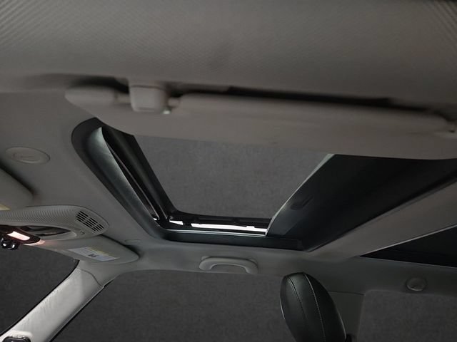 Used 2015 MINI Cooper 2-Door Hardtop FWD image 8