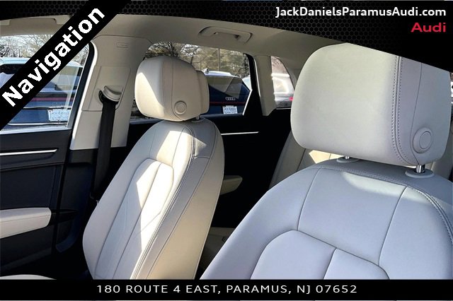 Used 2024 Audi Q3 2.0T Premium Plus image 17