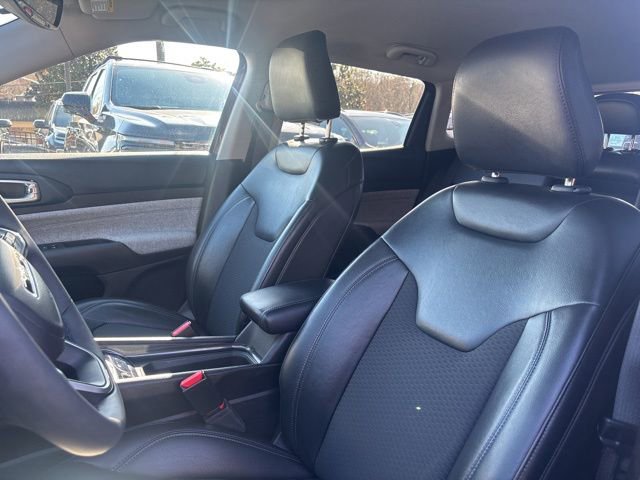 Used 2022 Jeep Compass Latitude image 6