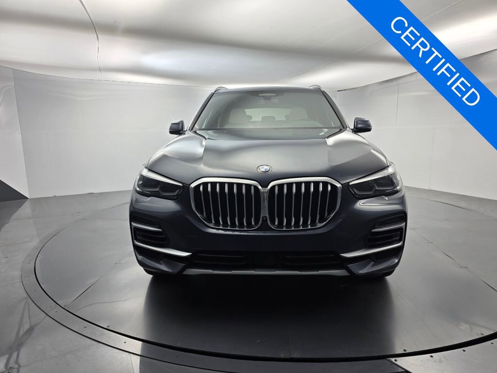 Certified 2022 BMW X5 xDrive40i AWD/4WD image 2