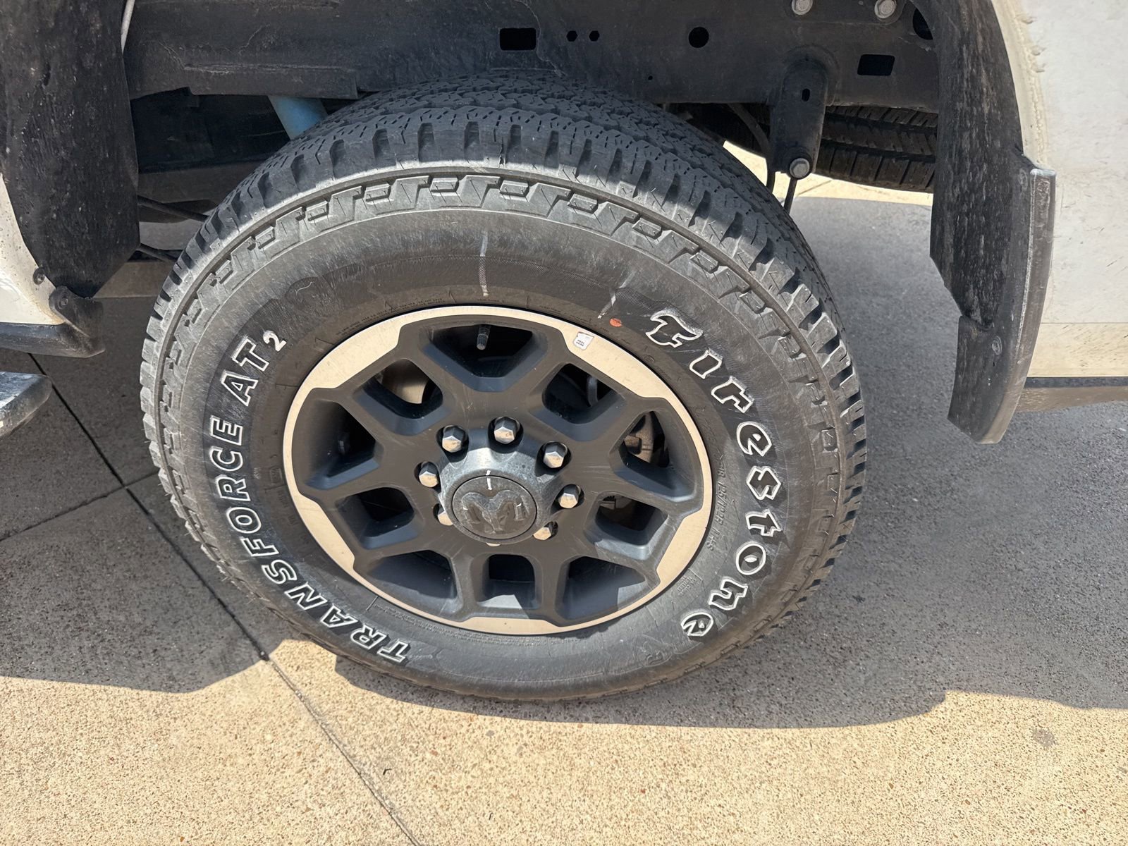Used 2025 RAM 2500 Laramie AWD/4WD image 12