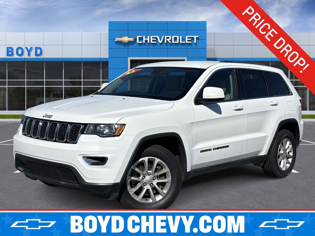 Used 2021 Jeep Grand Cherokee Laredo image 1