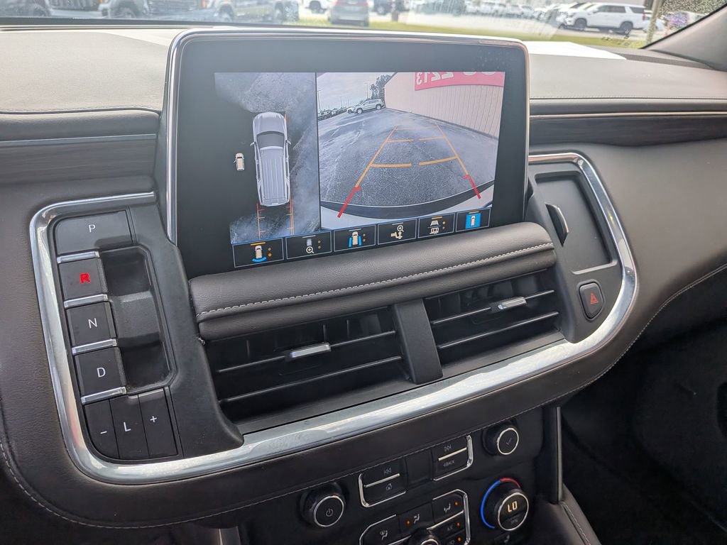 Used 2021 Chevrolet Suburban Z71 w/ Luxury Package image 22