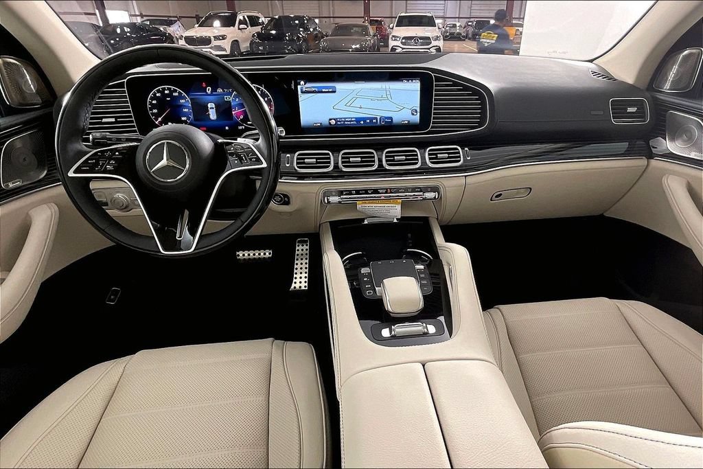 New 2026 Mercedes-Benz GLS 580 4MATIC image 5