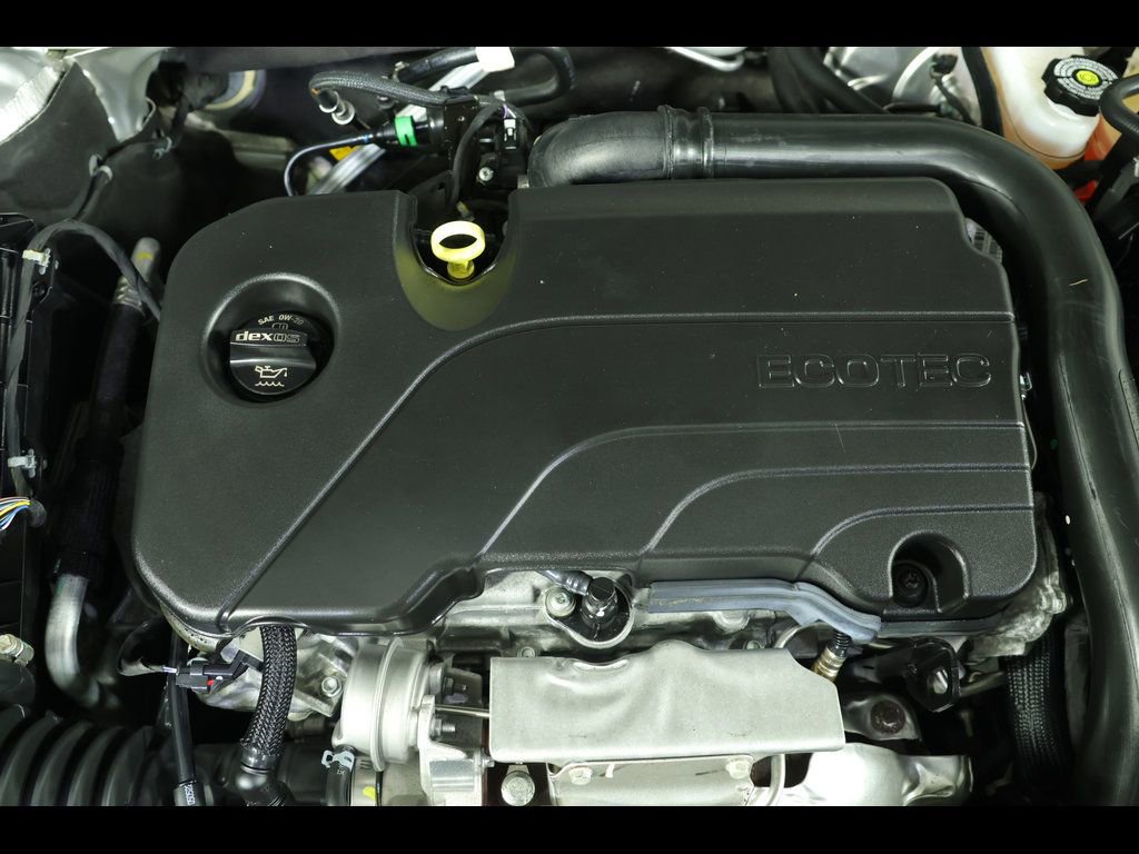 Used 2022 Chevrolet Malibu RS FWD image 19