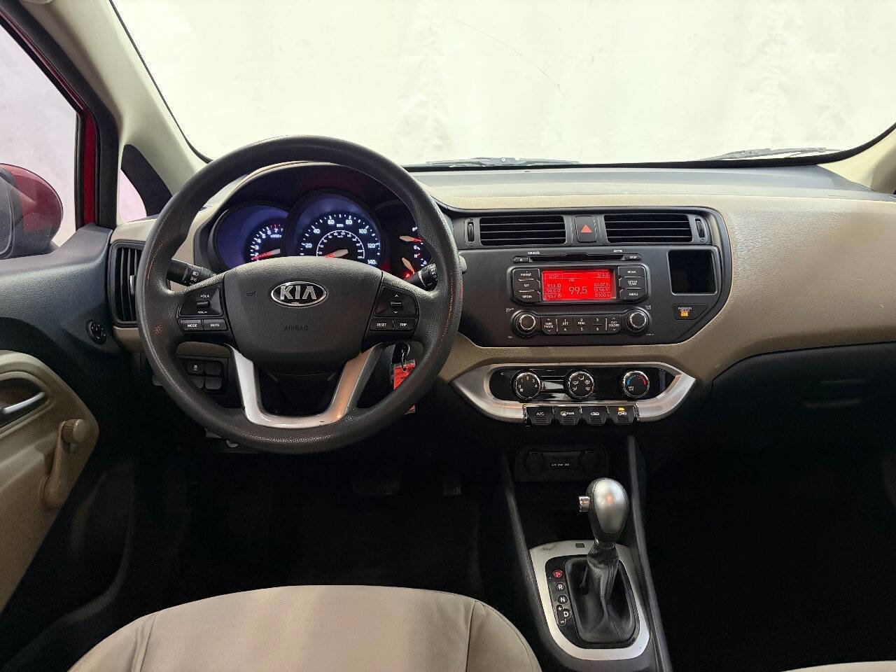 Used 2015 Kia Rio LX image 13