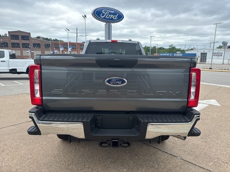 New 2025 Ford F350 XLT image 6