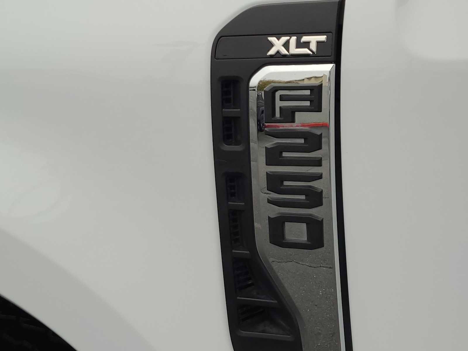 Used 2025 Ford F250 XLT w/ FX4 Off-Road Package image 15