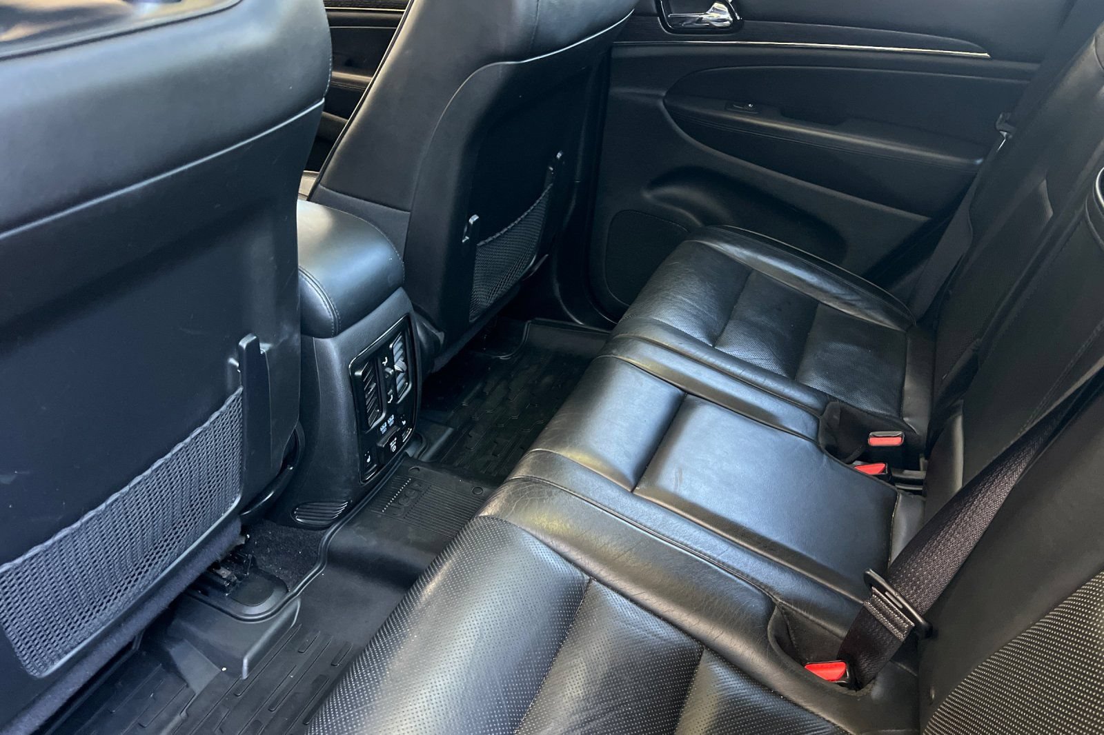 Used 2021 Jeep Grand Cherokee High Altitude AWD/4WD image 13