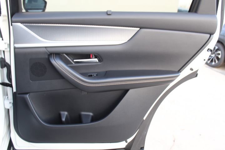 Certified 2025 MAZDA CX-90 Plug-In Hybrid w/ Preferred image 37