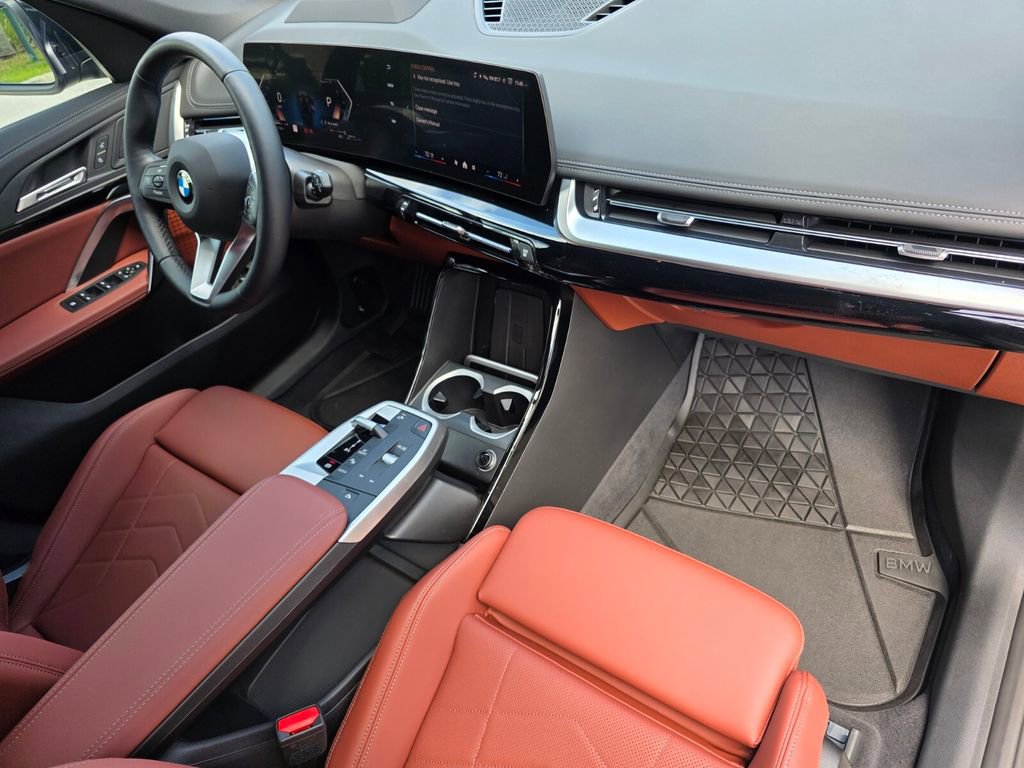Used 2026 BMW X1 xDrive28i w/ Technology Package image 32