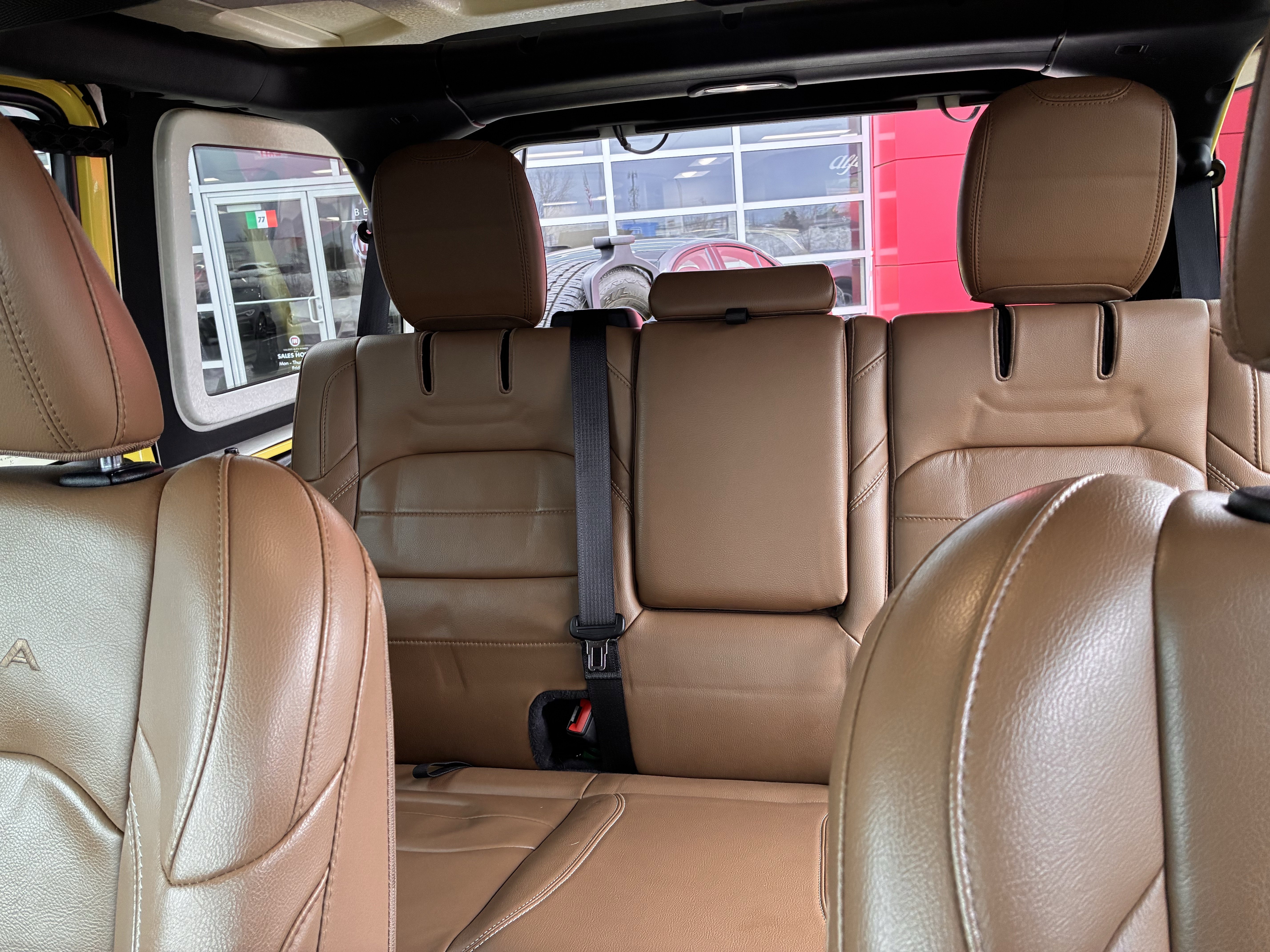 Used 2023 Jeep Wrangler Unlimited Sahara w/ Dual Top Group image 31