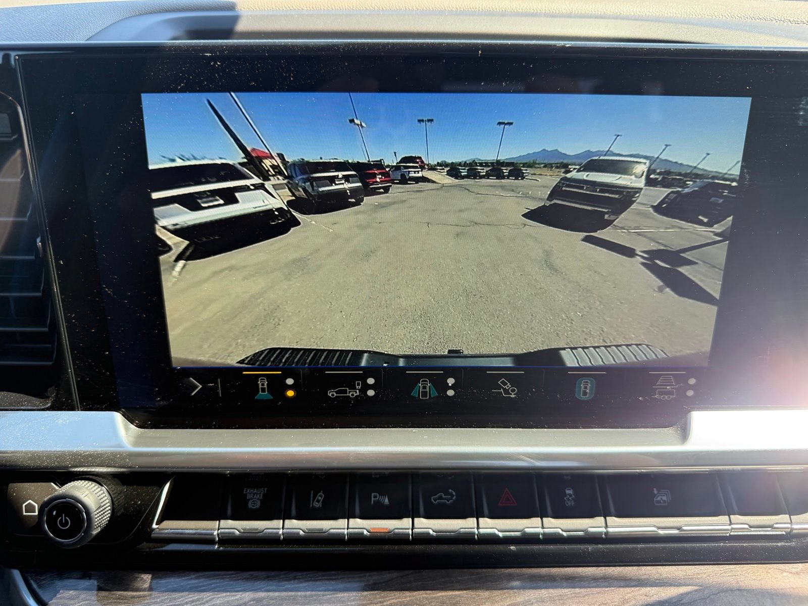 New 2026 Chevrolet Silverado 3500 LTZ w/ LTZ Convenience Package AWD/4WD image 28