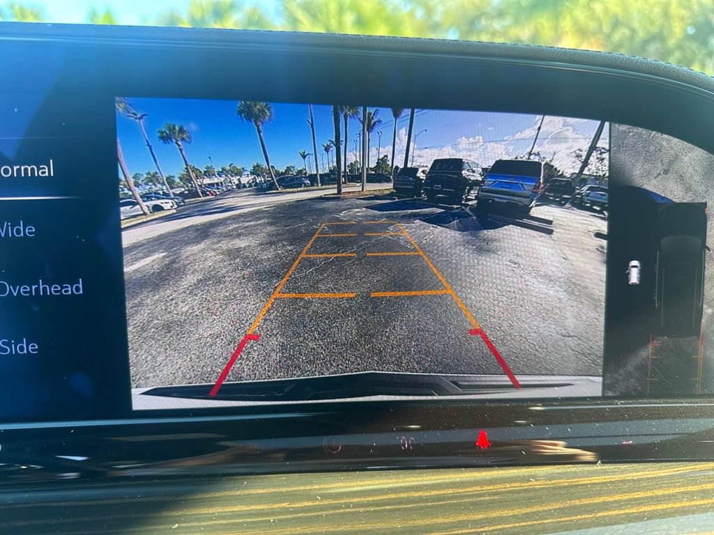 Used 2023 Cadillac Escalade Premium Luxury w/ Performance Package image 22